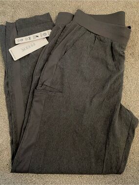 Rebook Grey Women Scrubs light Weight